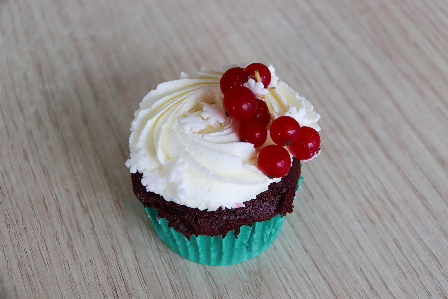 Red velvet cupcakes met mascarponetopping