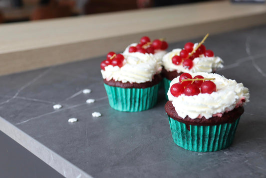 Red velvet cupcakes met mascarponetopping